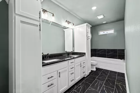 Bath - 115 Michelle Dr, Beebe, AR 72012 photo 1 of 4