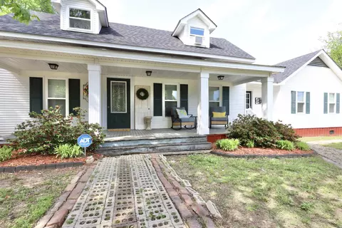 317 N 3rd St, Glenwood, AR 71943