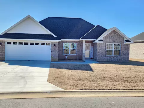 1210 Ridgefield Cir, Searcy, AR 72143
