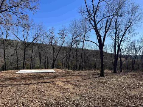 2216 Meadow Creek Dr, Harrison, AR 72601