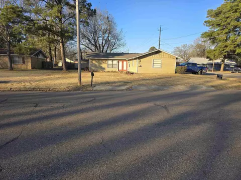 722 E 6th St, Hope, AR 71801 photo 1