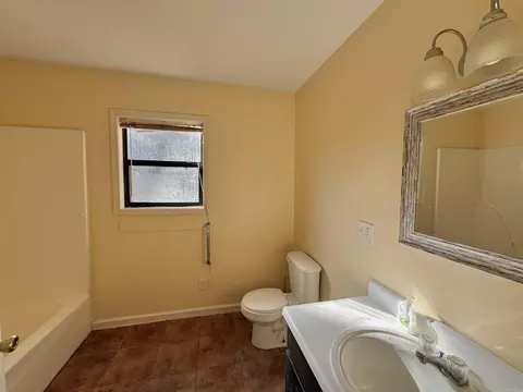 Bath - 104 W Main St, Melbourne, AR 72556 photo 2 of 2