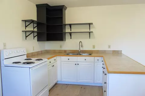 Kitchen - 4240 Edgemont Rd, Quitman, AR 72131 photo 3 of 3