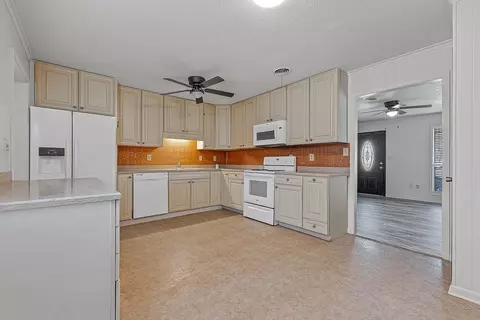 1233 2nd, Trumann, AR 72472 photo 6