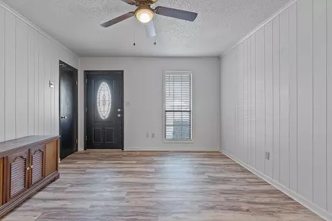 1233 2nd, Trumann, AR 72472 photo 2