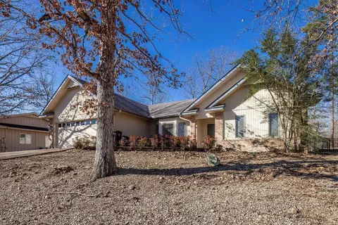 14 Encantado Way, Hot Springs Village, AR 71909