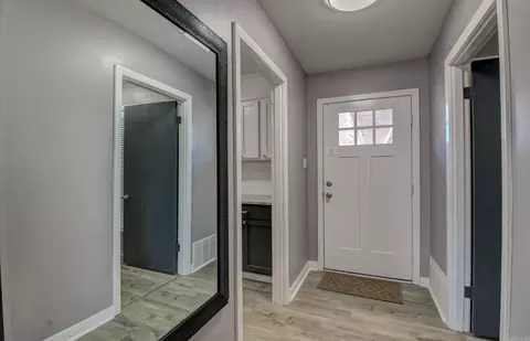 Entry Way - 2306 W 38th Ave, Pine Bluff, AR 71603 photo 1 of 2