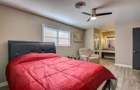 Bedroom - 2306 W 38th Ave, Pine Bluff, AR 71603 photo 10 of 11