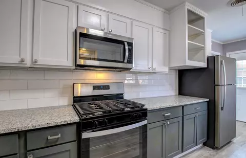 Kitchen - 2306 W 38th Ave, Pine Bluff, AR 71603 photo 5 of 5