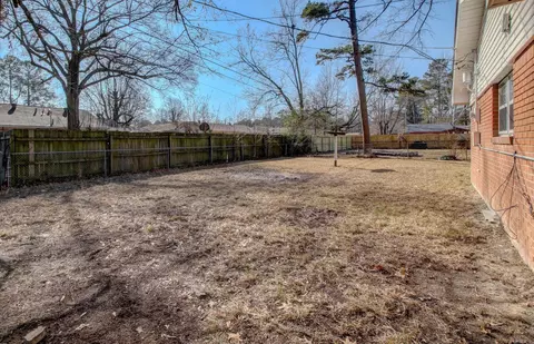 Exterior - 2306 W 38th Ave, Pine Bluff, AR 71603 photo 9 of 9