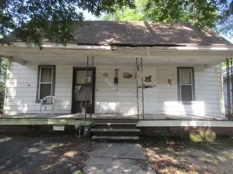 713 S Plum St, Pine Bluff, AR 71603 photo 1