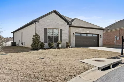 36 Hanna Loop, Maumelle, AR 72113 photo 2