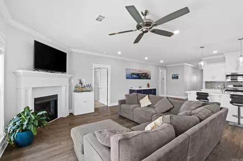 36 Hanna Loop, Maumelle, AR 72113 photo 5