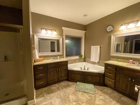 Bath - 46 Alexandrea Dr, Greenbrier, AR 72058 photo 4 of 6