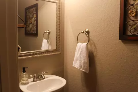 Bath - 46 Alexandrea Dr, Greenbrier, AR 72058 photo 6 of 6