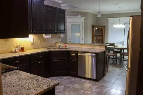 Kitchen - 46 Alexandrea Dr, Greenbrier, AR 72058 photo 4 of 4
