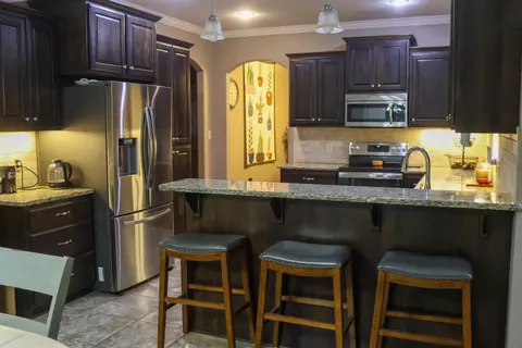 Kitchen - 46 Alexandrea Dr, Greenbrier, AR 72058 photo 2 of 4