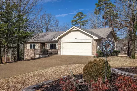 167 Pizarro Dr, Hot Springs Village, AR 71909
