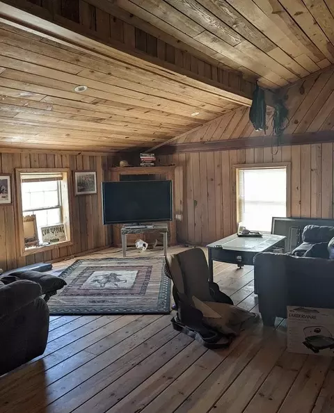 Living - 276 Sunset Dr, Austin, AR 72007 photo 1 of 1