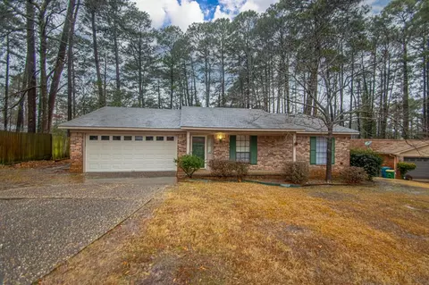10 Apple Tree Cir, Little Rock, AR 72210