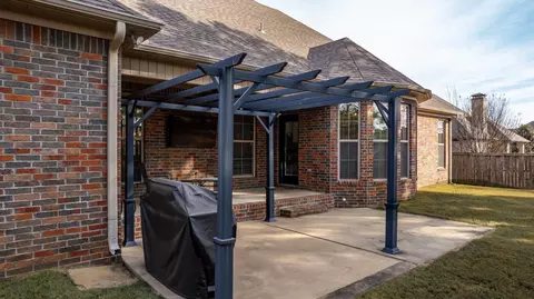 Exterior - 4025 Newcastle Dr, Conway, AR 72032 photo 11 of 12