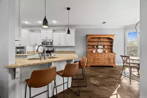 Kitchen - 4025 Newcastle Dr, Conway, AR 72032 photo 2 of 6