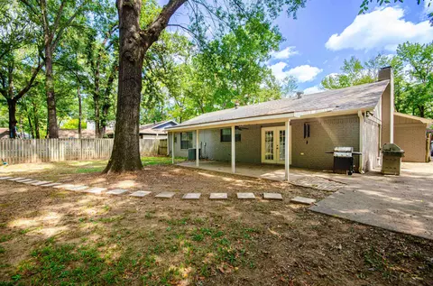 Exterior - 19 Morningside Dr, Conway, AR 72034 photo 4 of 11