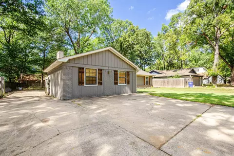 Exterior - 19 Morningside Dr, Conway, AR 72034 photo 3 of 11