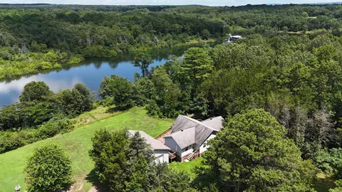 478 Burning Tree, Greers Ferry, AR 72067
