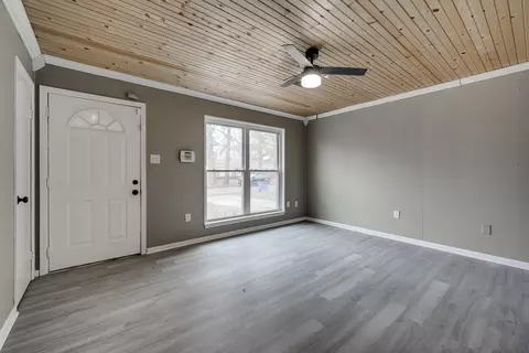 409 Hereford St, Conway, AR 72032 photo 3
