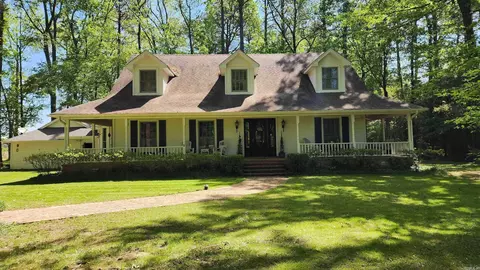 8107 Middle Warren, Pine Bluff, AR 71603 photo 1
