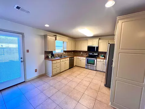 17 Trinity Dr, Cabot, AR 72023 photo 4