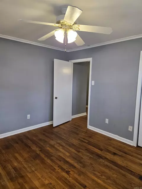 Bedroom - 402 W 15th Ave, Pine Bluff, AR 71601 photo 1 of 4