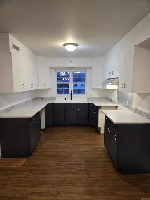 Kitchen - 402 W 15th Ave, Pine Bluff, AR 71601 photo 3 of 3