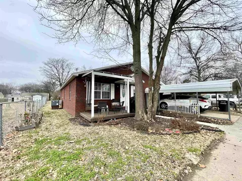 331 N Pine Ave, Trumann, AR 72472 photo 2