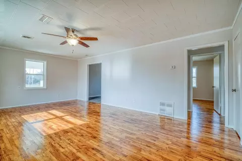 Living - 220 W 6th, Rector, AR 72461 photo 3 of 4