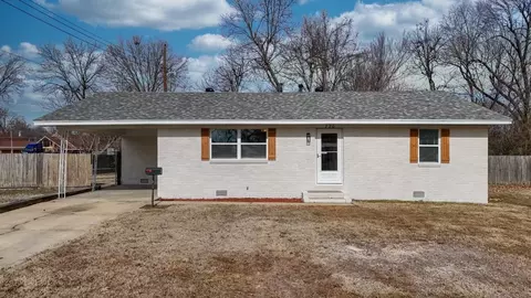 Exterior - 220 W 6th, Rector, AR 72461 photo 1 of 9