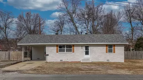 Exterior - 220 W 6th, Rector, AR 72461 photo 2 of 9