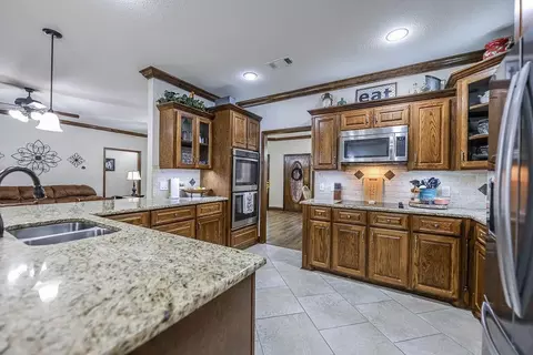 135 Rexanne Dr, Hampton, AR 71744 photo 4