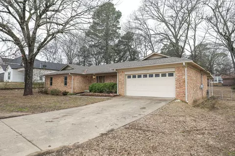 Exterior - 1100 Smithers Dr, Benton, AR 72015 photo 4 of 14