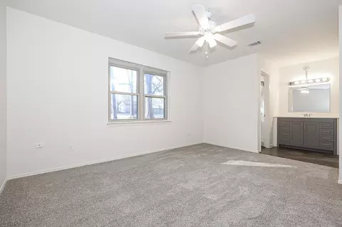 Bedroom - 1100 Smithers Dr, Benton, AR 72015 photo 9 of 12