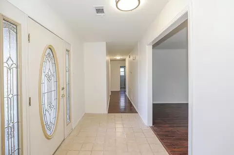Entry Way - 1100 Smithers Dr, Benton, AR 72015 photo 1 of 1