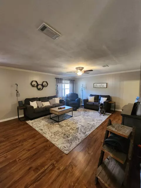 7606 Dolphin Dr, Pine Bluff, AR 71603 photo 15