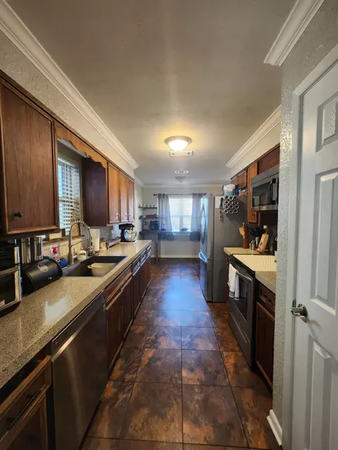 7606 Dolphin Dr, Pine Bluff, AR 71603 photo 9