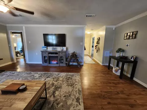 7606 Dolphin Dr, Pine Bluff, AR 71603 photo 6