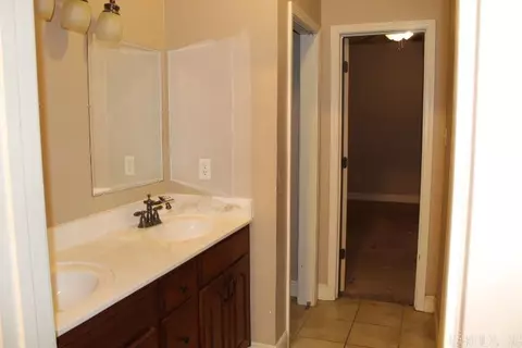 Bath - 2308 Foxborough, Pine Bluff, AR 71603 photo 5 of 9