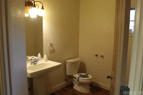 Bath - 2308 Foxborough, Pine Bluff, AR 71603 photo 7 of 9