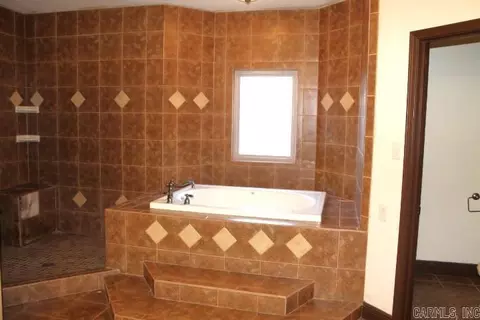 Bath - 2308 Foxborough, Pine Bluff, AR 71603 photo 9 of 9