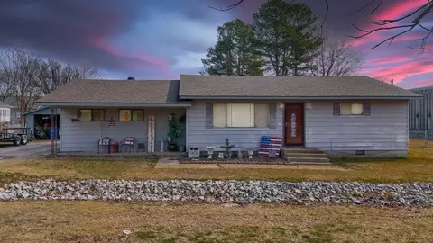 317 S Plain St, Rector, AR 72461 photo 1