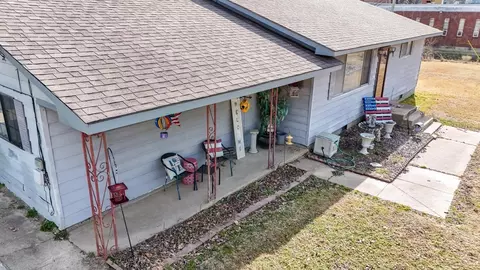 317 S Plain St, Rector, AR 72461 photo 4